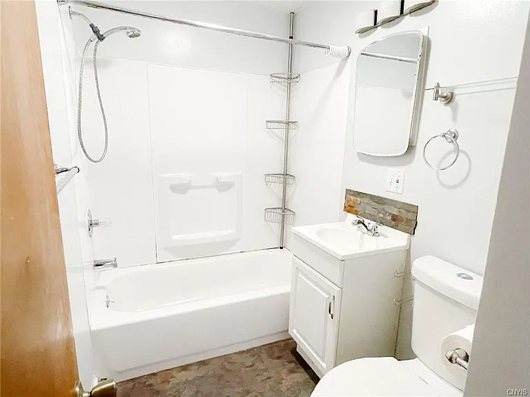 325 Homewood Dr — Photo 7