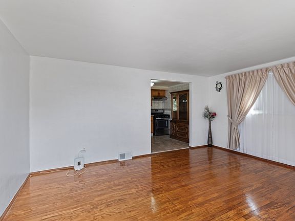 2nd image of 235 Cherrydell Dr