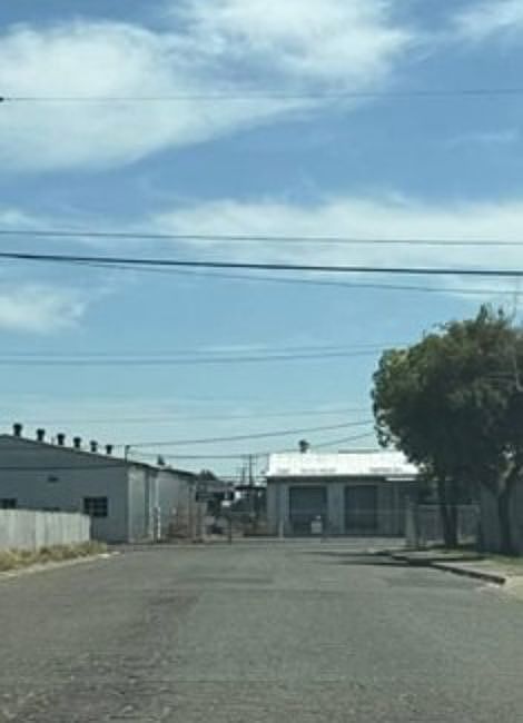 Exterior Neighborhood (street photo)