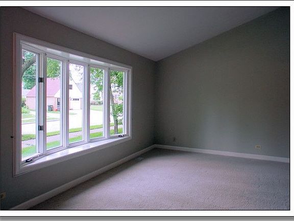 5th image of 300 McKinley St