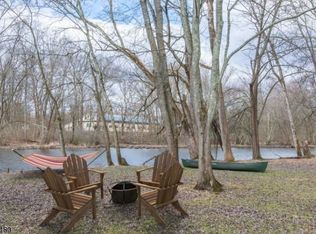 93 Rockaway Dr, Boonton, NJ 07005
