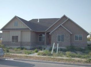 526 W Andrews Ln, Saratoga Springs, UT 84045