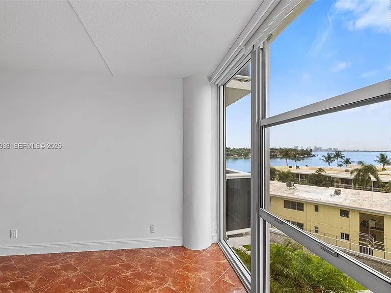 900 Bay Dr #419 — Photo 16