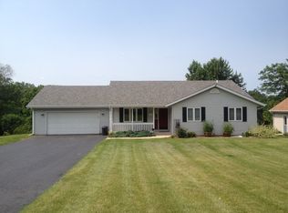 1312 W Indian Heights Dr, Oregon, IL 61061