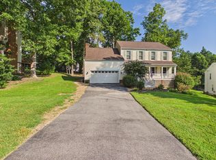 6118 Walnut Landing Way, Chester, VA 23831