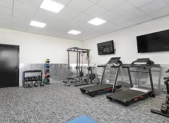 Rented by Elmekies Equities | media 19