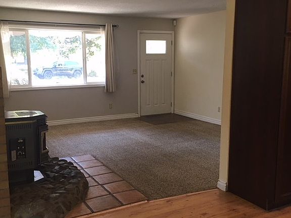 3rd image of 12202 NE 24th St