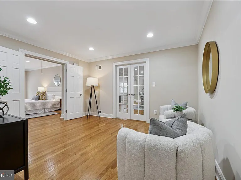 4902 Derussey Pkwy — Photo 38