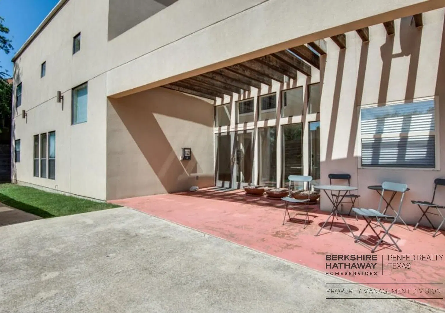 5111 Manett St — Photo 1