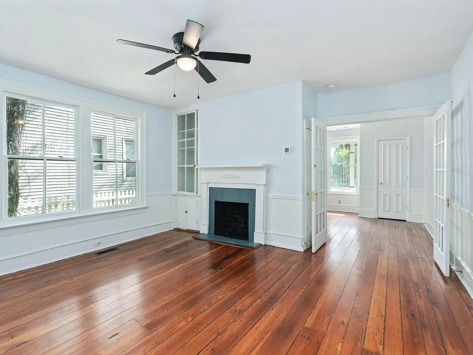 3 bed, 1100 sqft, $1,950 — Photo 4