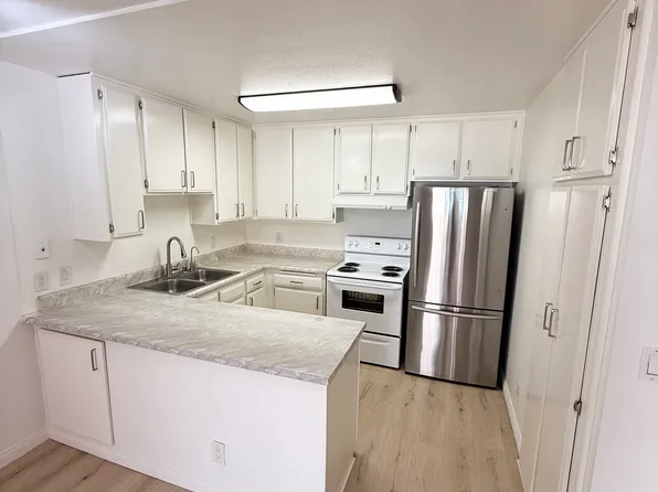 6815 Remmet Ave, Canoga Park, CA