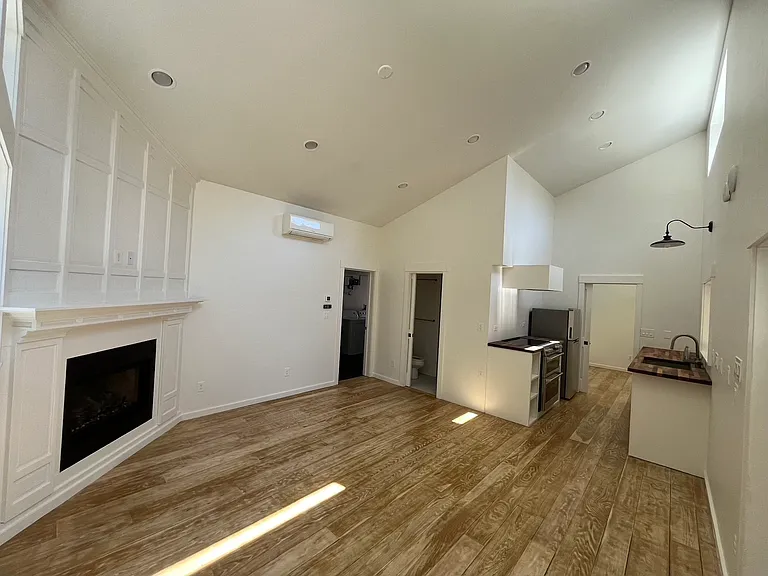 8113 Sand Dollar Ln — Photo 6
