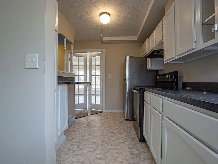 2301 Wayne St — Photo 4