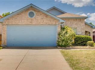 3340 Chapel Wood Ct, Fort Worth, TX 76116