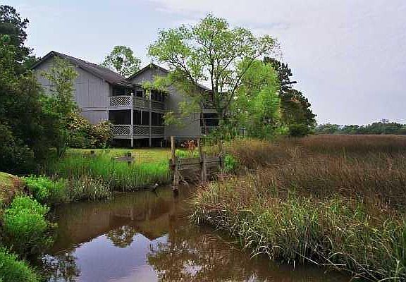 Marsh front corner unit