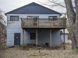 9 Southwest St, Charlestown, NH 03603