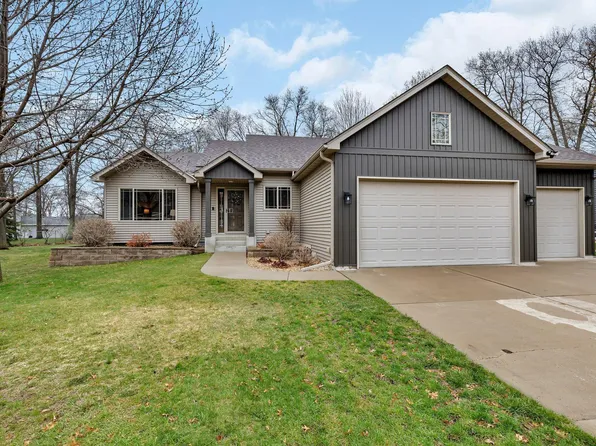 131 Frontier Ct, Sauk Rapids, MN 56379
