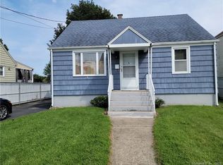 56 Yarwood St, Stratford, CT 06615