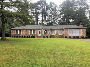 55 Lindsey Dr, Laurel, MS 39440