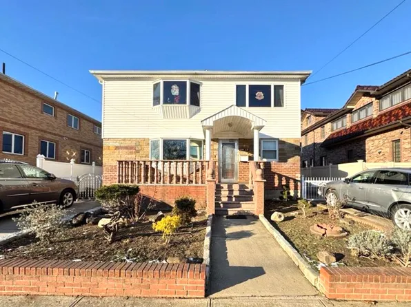 20029 45th Rd Floor 2, Bayside, NY 11361