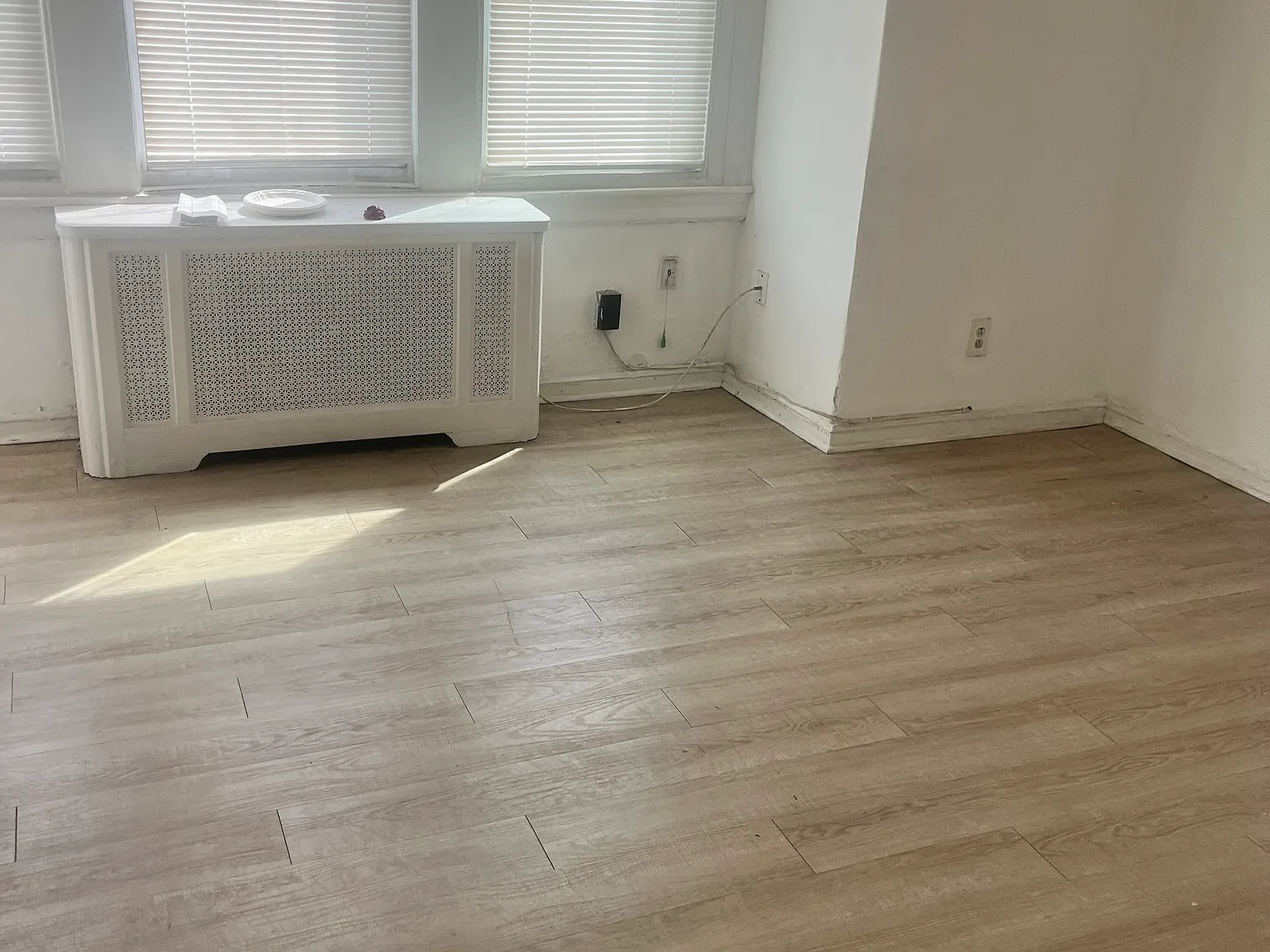 1 bed, 1300 sqft, $1,150 — Photo 2