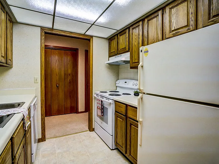 2564 Branch St — Photo 8