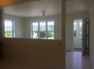 263 Pershing Dr, Ansonia, CT 06401