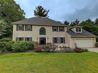 90 River Farm Dr, East Greenwich, RI 02818