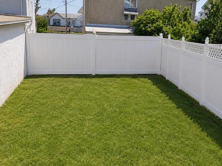 7204 Spruce St — Photo 12