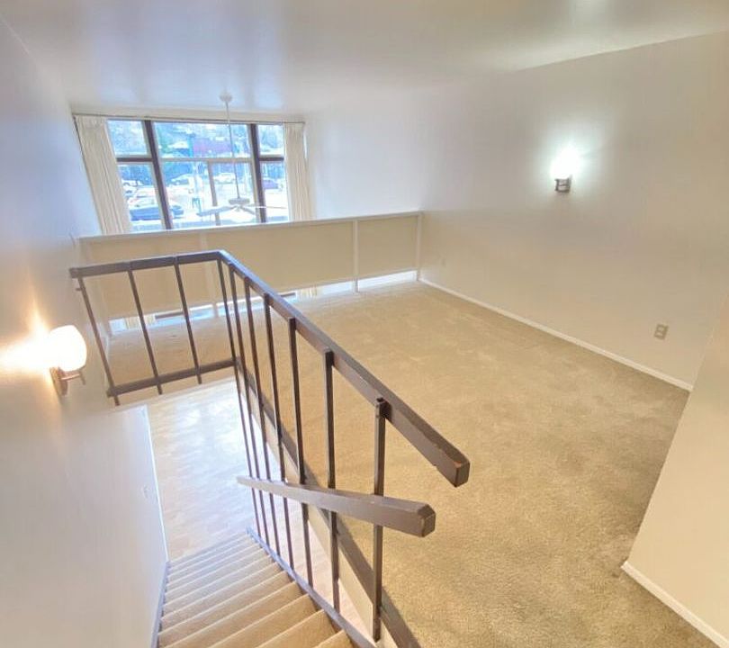 Building Photo 5
