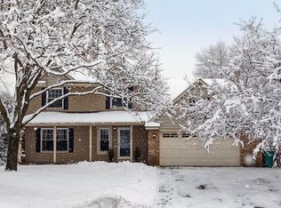 8671 Quinwood Ln N, Maple Grove, MN 55369