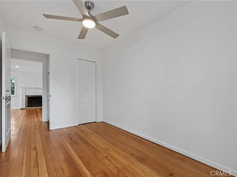 581 Park Ave — Photo 10