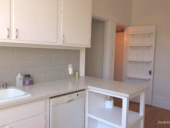 5th image of 510 Hill St #B
