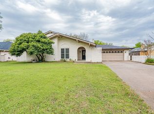5402 Vale St, Greenville, TX 75402