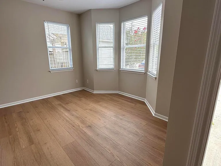 279 Coralstone Ct — Photo 3