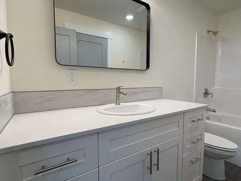503 E Helena Ave — Photo 10