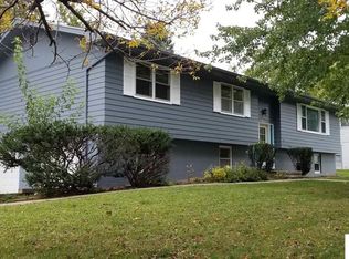 2002 Virginia Ave, Bellevue, NE 68005