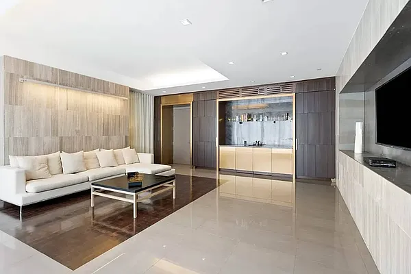 Rented by Blue Lotus Realty Brokerage | media 20