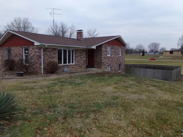 701 S Ridge Ave, Steeleville, IL 62288