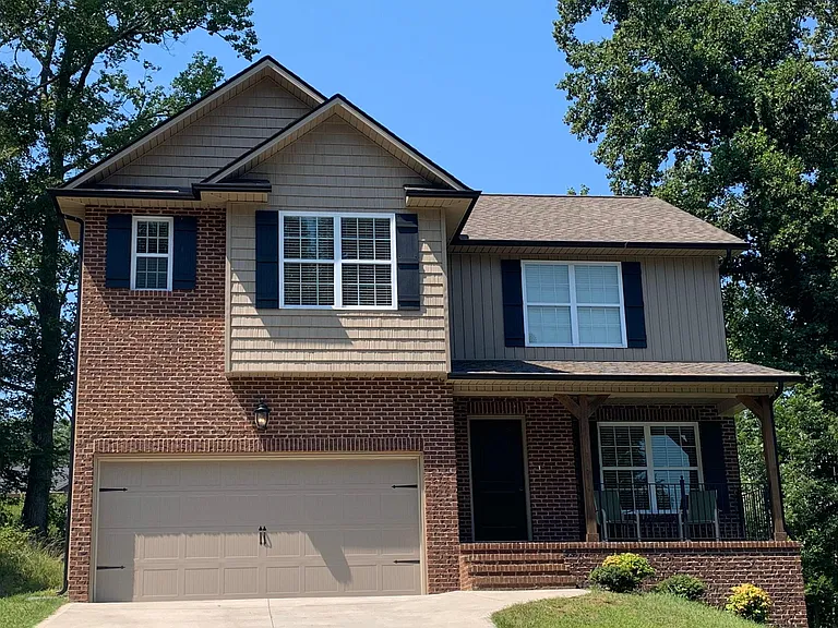3829 High View Ln — Photo 2