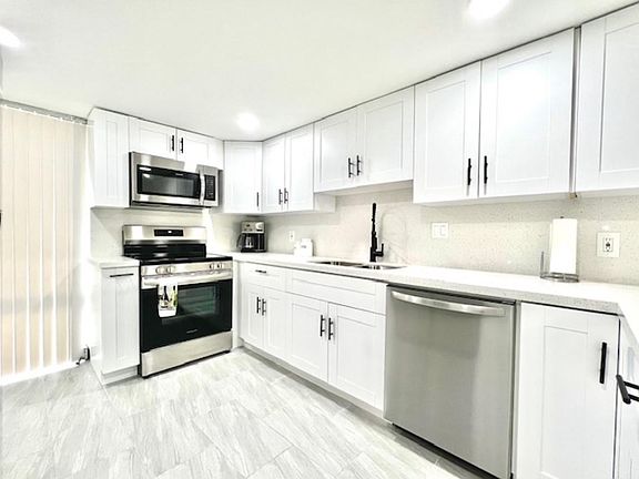 5th image of 18606 Bobolink Drive #18606