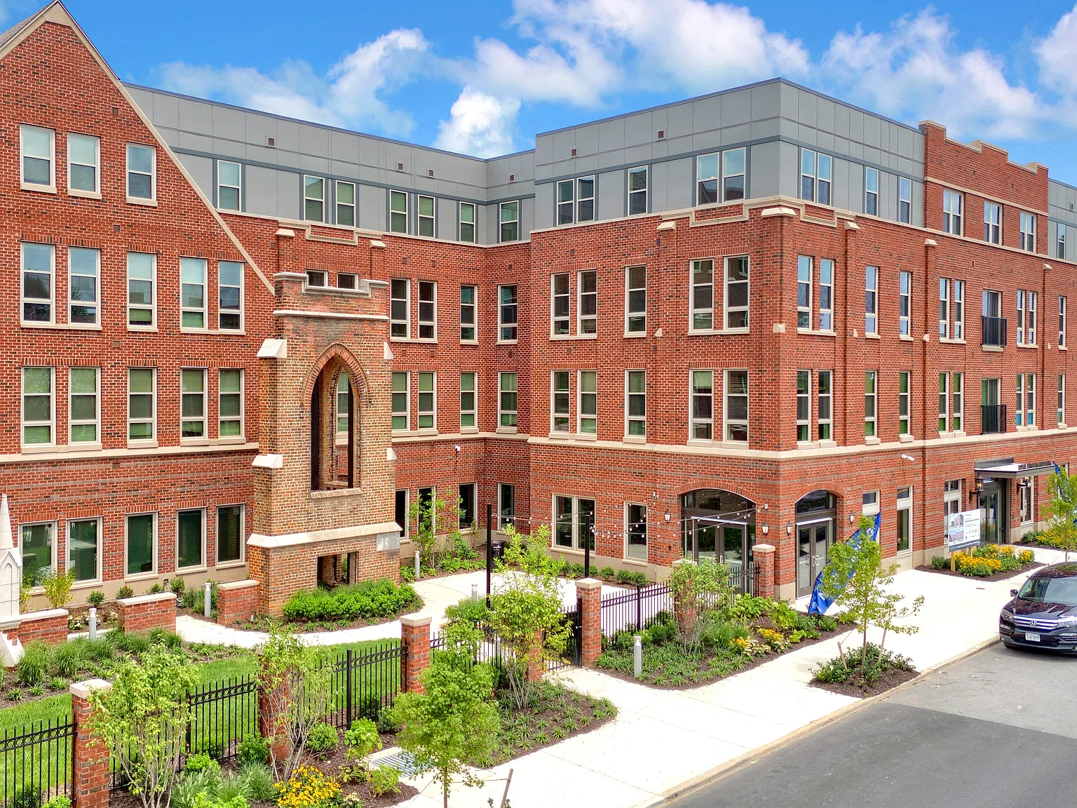 Highland Terrace Apartments — Photo 2