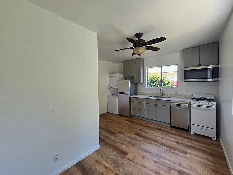4126 Cumberland Ave — Photo 6