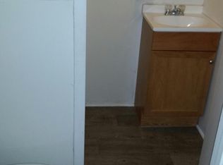 18 N Main St, Englewood, OH 45322