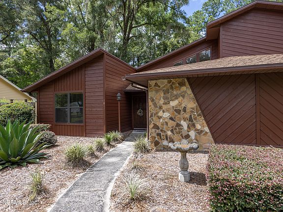 3rd image of 3812 NW 58TH Terrace