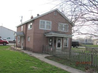 26 S Main St, Wood River, IL 62095
