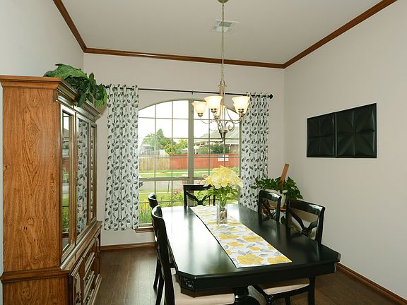 4th image of 16709 Autumnwood Dr