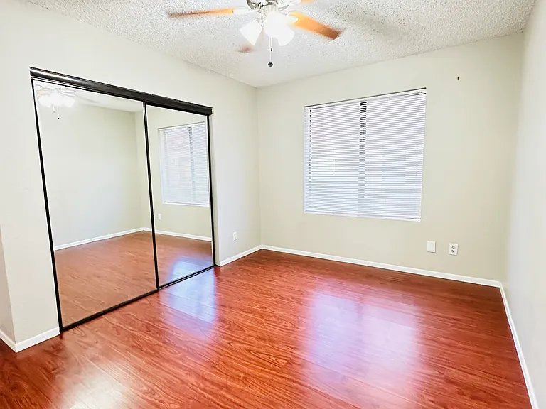 2838 E Beck Ln #3 — Photo 18