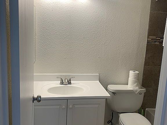 5th image of 2406 S Whitney Blvd