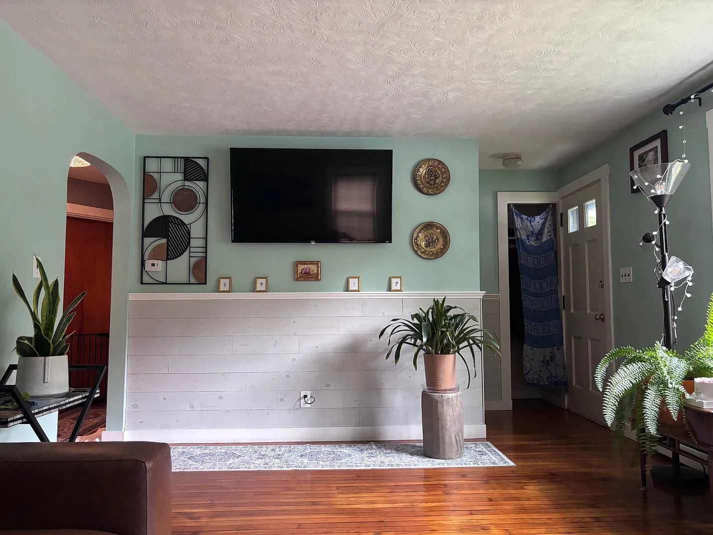 4 bed, 1.5 bath, 1100 sqft, $2,600 — Photo 4